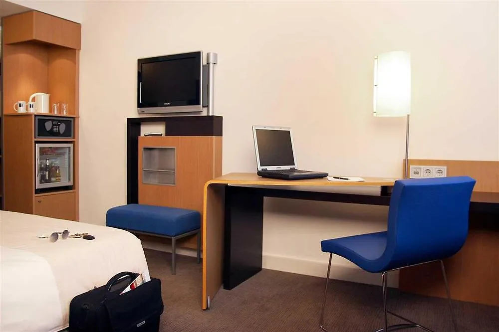 **** Hotel Novotel Nuernberg Am Messezentrum Tyskland