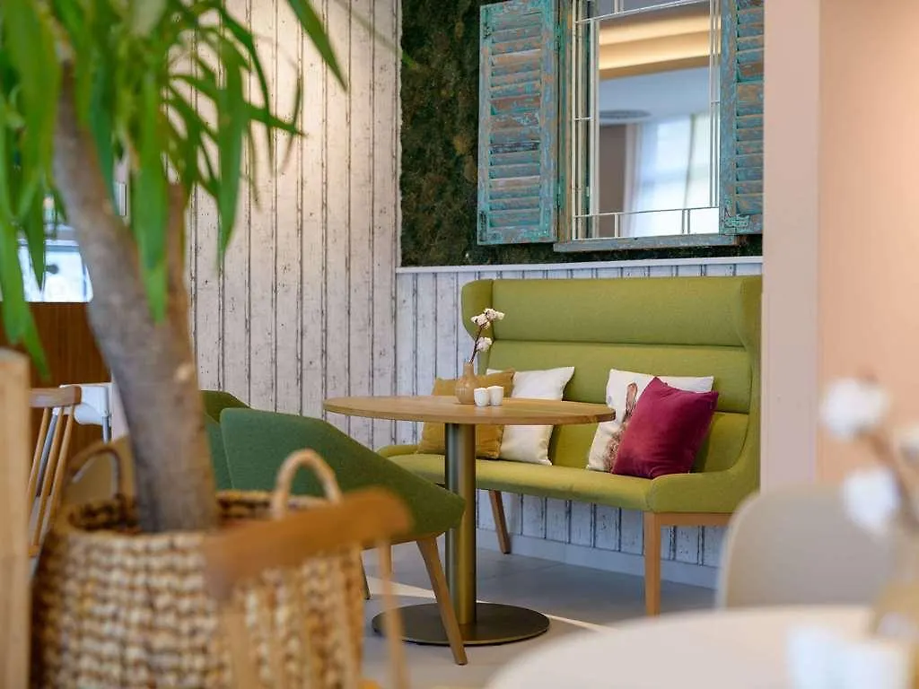Novotel Nuernberg Am Messezentrum 4*, Nürnberg